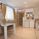 House Sandra 2 3* Split