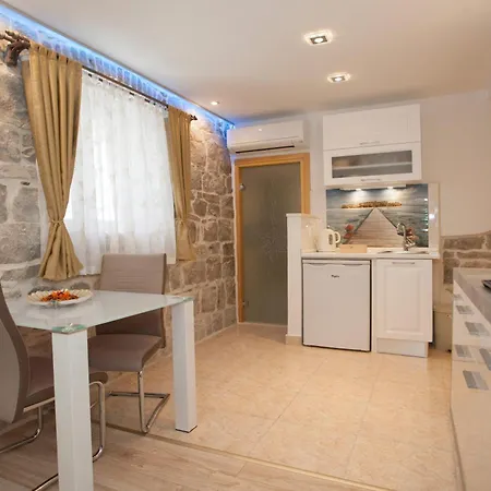 House Sandra 2 3* 스플리트