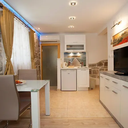 Gostinjska kuća House Sandra 2 3*